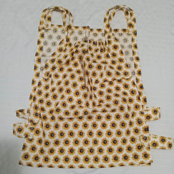 Chic asymmetrical handmade tank top and tournesol matching skirt - Picture 1 of 13